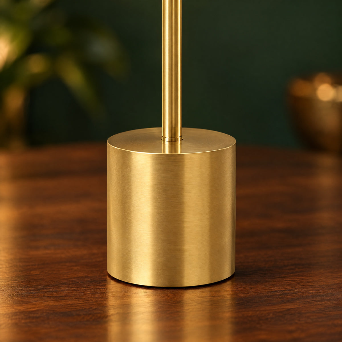 Cordless Table Lamp close-up detail